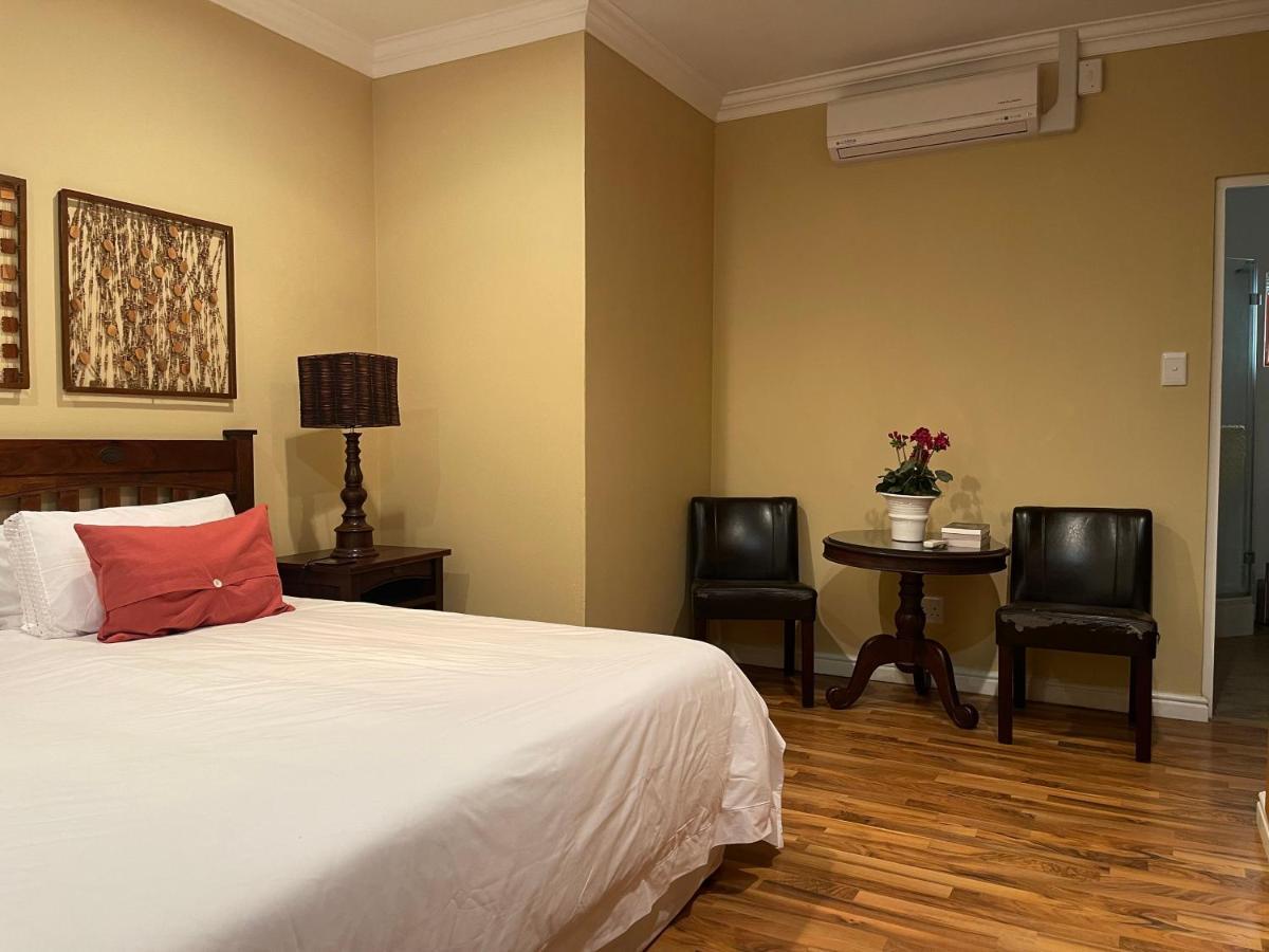 Upper Room Guesthouse Kirkwood Екстер'єр фото