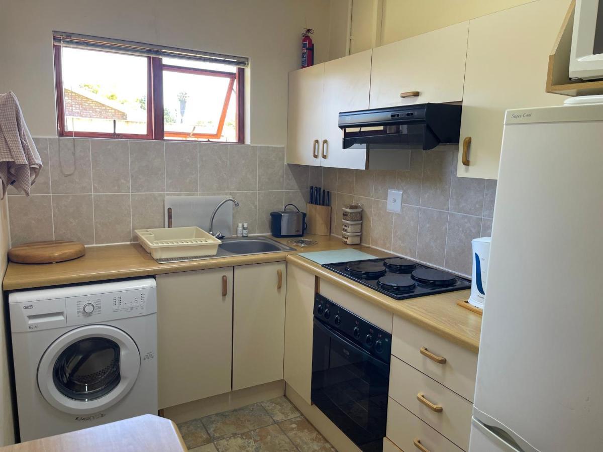 Upper Room Guesthouse Kirkwood Екстер'єр фото