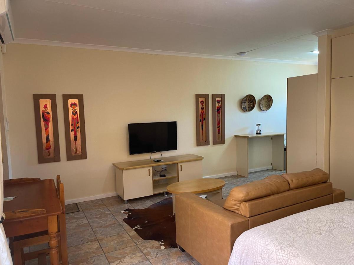 Upper Room Guesthouse Kirkwood Екстер'єр фото